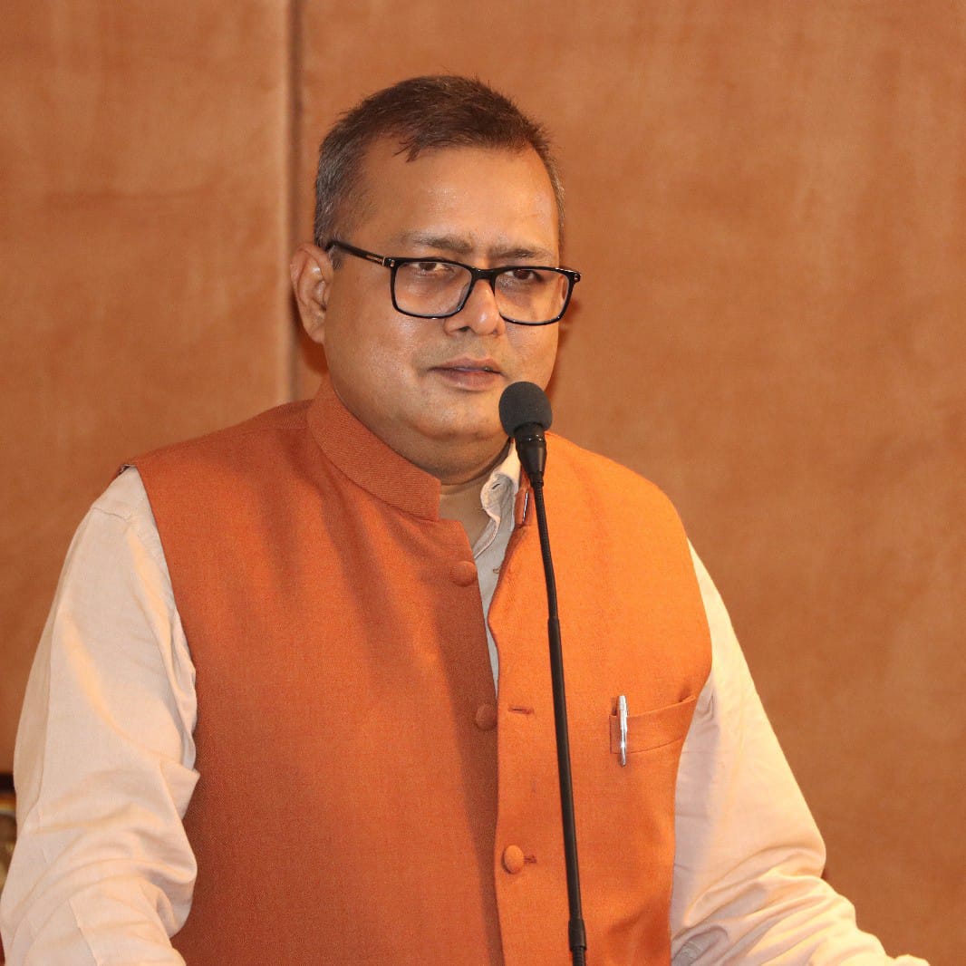 Acharya Dr. Deepak Sharma — Globally Renowned Celebrity Astrologer
